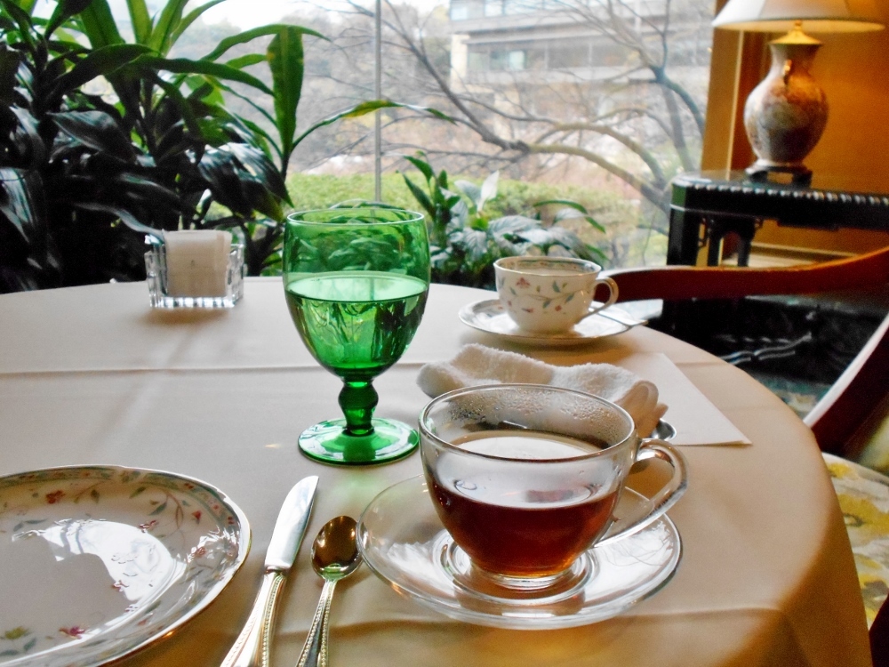 椿山荘 ル・ジャルダン 紅茶とお水